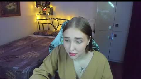Lina online show from June 11, 9:43 pm
