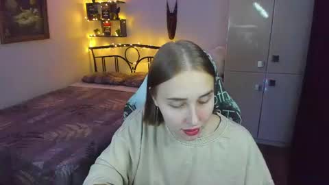 Lina online show from July 1, 9:16 pm