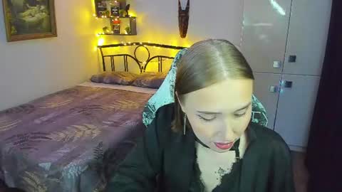 Lina online show from July 2, 10:55 pm