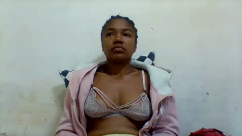 linda4504 online show from August 10, 10:33 pm