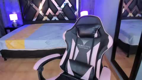  Linda  online show from August 10, 9:27 pm
