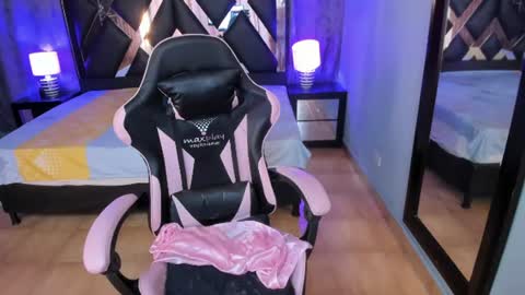  Linda  online show from August 10, 10:33 pm