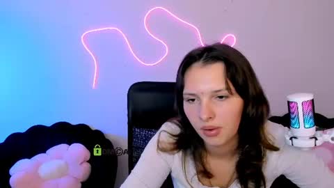 Linda online show from September 10, 11:53 am
