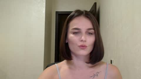 Linda online show from August 27, 7:00 pm