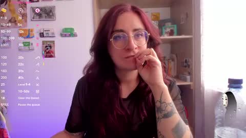 Giggles  online show from August 11, 4:09 pm