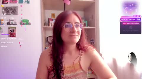 Giggles  online show from August 13, 3:04 pm
