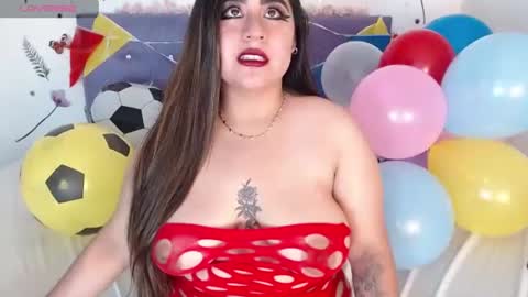 Linda  online show from July 7, 9:19 pm
