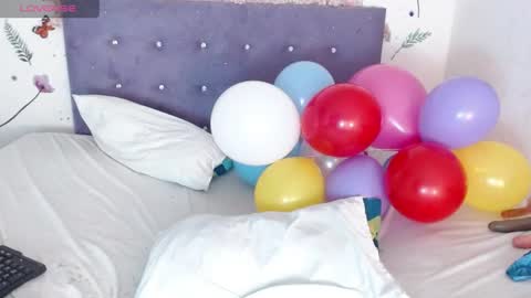 Linda  online show from August 2, 10:06 pm