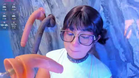 linda_sofi__ online show from August 11, 8:22 pm