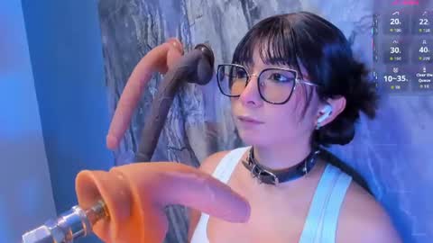 linda_sofi__ online show from August 12, 7:38 pm
