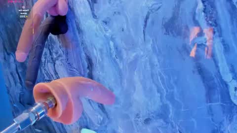 linda_sofi__ online show from August 14, 10:24 pm