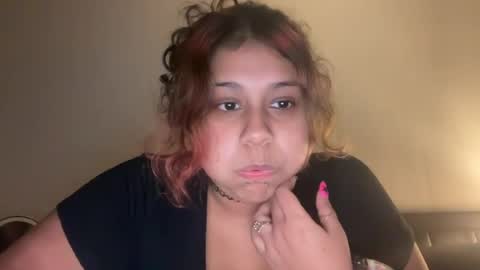 lindadulce online show from August 11, 6:37 am