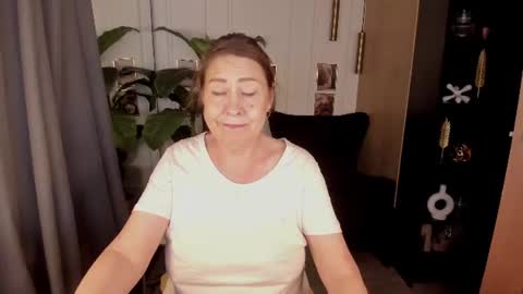 Linda online show from July 28, 2:45 pm