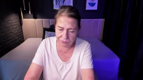 Linda online show from July 31, 6:46 pm