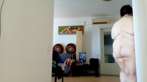 Linda online show from August 15, 11:03 am
