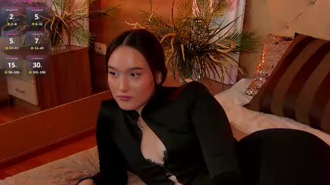 Linda online show from August 11, 12:51 pm