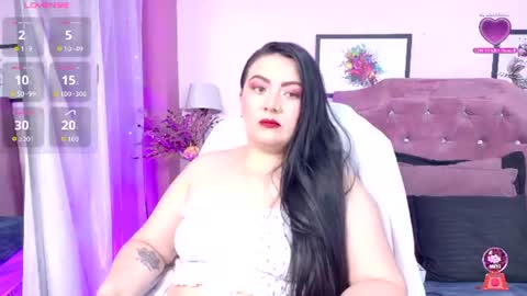 Lindsay  online show from August 15, 5:28 pm