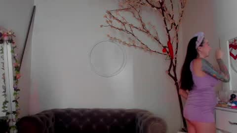 Gisela   online show from August 11, 8:11 pm