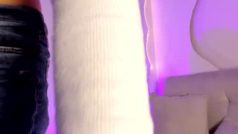 lindsey  online show from August 8, 1:49 am