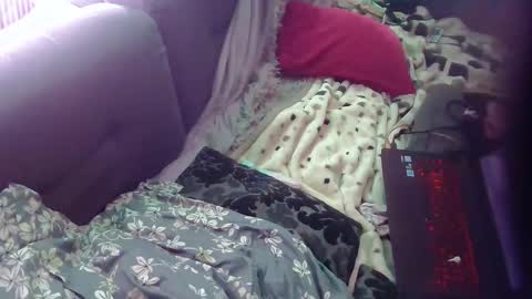 Straightfemboy online show from May 2, 2:05 am