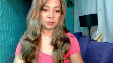 linkingqueens69 online show from August 10, 11:00 am