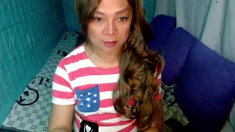 linkingqueens69 online show from August 13, 2:36 am