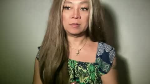 linkingqueens69 online show from August 14, 11:41 pm