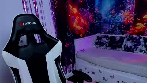 Tina online show from July 23, 7:38 pm