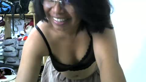 Liora selenex online show from August 16, 6:39 am