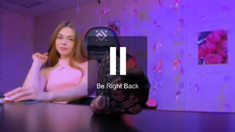 liora  online show from August 5, 1:20 pm
