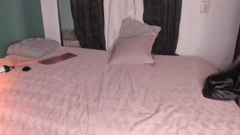 liry online show from August 4, 9:56 pm