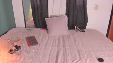 liry online show from August 5, 3:26 am