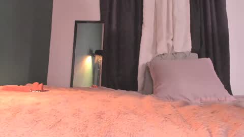 liry online show from August 5, 7:12 pm