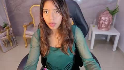 Liz online show from August 10, 10:33 pm