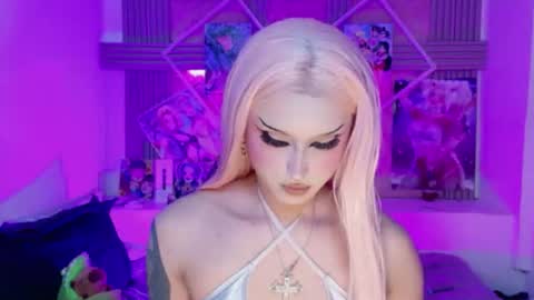 lisa_sparkleee online show from August 1, 4:18 am