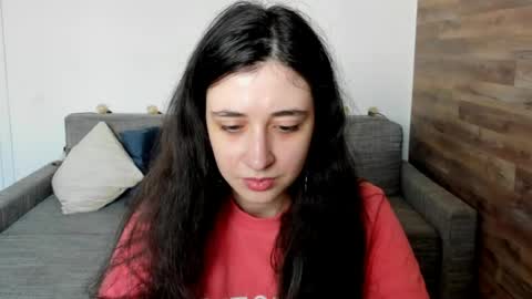 lisa_witty online show from August 1, 9:37 am