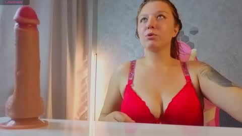 LisaFox online show from August 15, 8:29 am