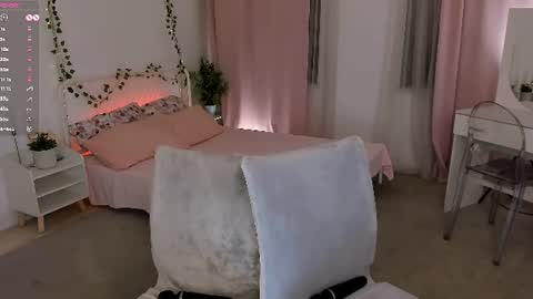 Lisa blonde  Alisa brunette online show from August 9, 1:50 am