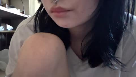 lisandrasteed online show from April 11, 2:39 pm