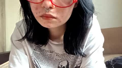 lisandrasteed online show from April 14, 12:01 pm