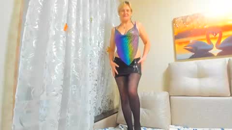 Lisasimsxs online show from July 20, 1:08 am