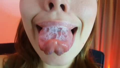 lisbet_21x online show from July 24, 8:56 pm