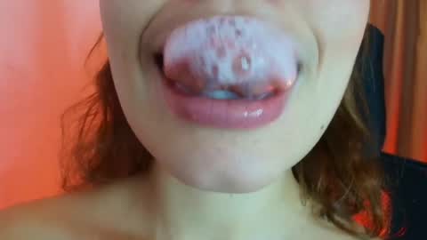 lisbet_21x online show from July 25, 2:54 pm