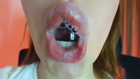 lisbet_21x online show from July 27, 11:32 pm