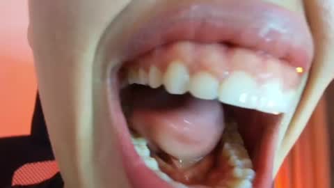 lisbet_21x online show from July 28, 11:22 pm