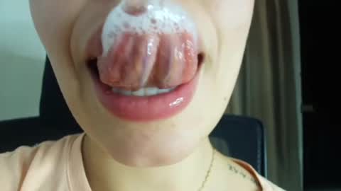 lisbet_21x online show from July 31, 1:56 am