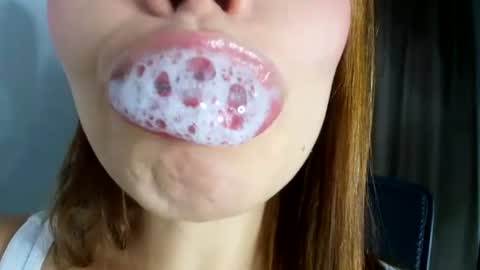 lisbet_21x online show from August 5, 9:24 pm