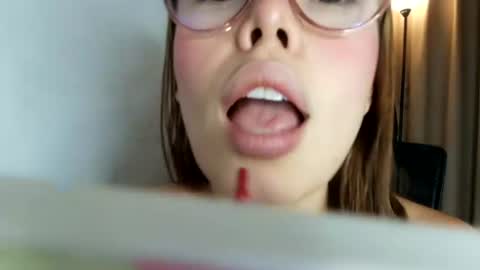 lisbet_21x online show from August 13, 9:40 pm