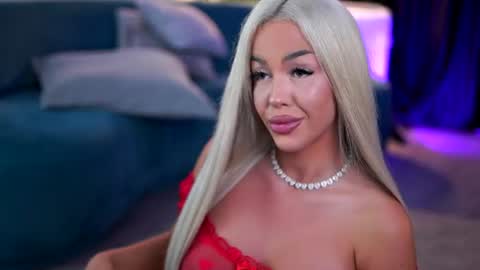 LisetteLuxe online show from August 9, 1:39 am