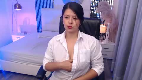 Andrea online show from August 14, 9:24 am
